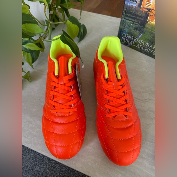 NWT Hawkwell Men’s 9 Athletic Outdoor Professional Firm Ground Soccer Cleats - Picture 5 of 6